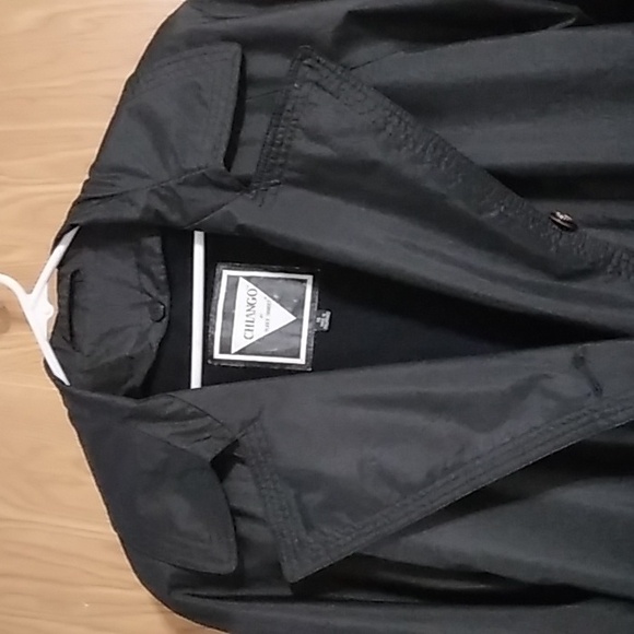 Women's Lightweight Black Trench Coat - Picture 4 of 14